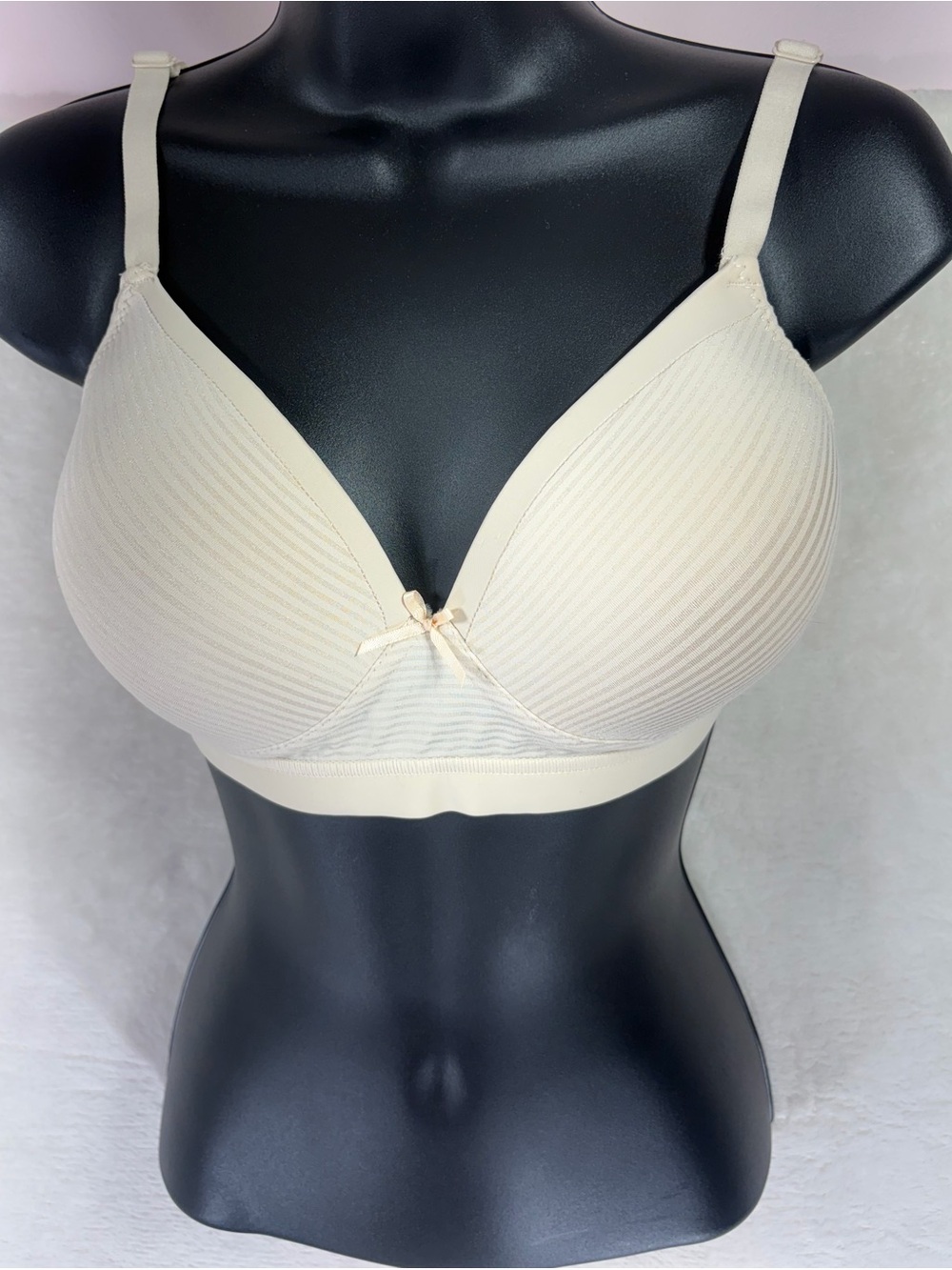 GEORGE Everyday Seamless Light Cream Wireless Bra size 38C
